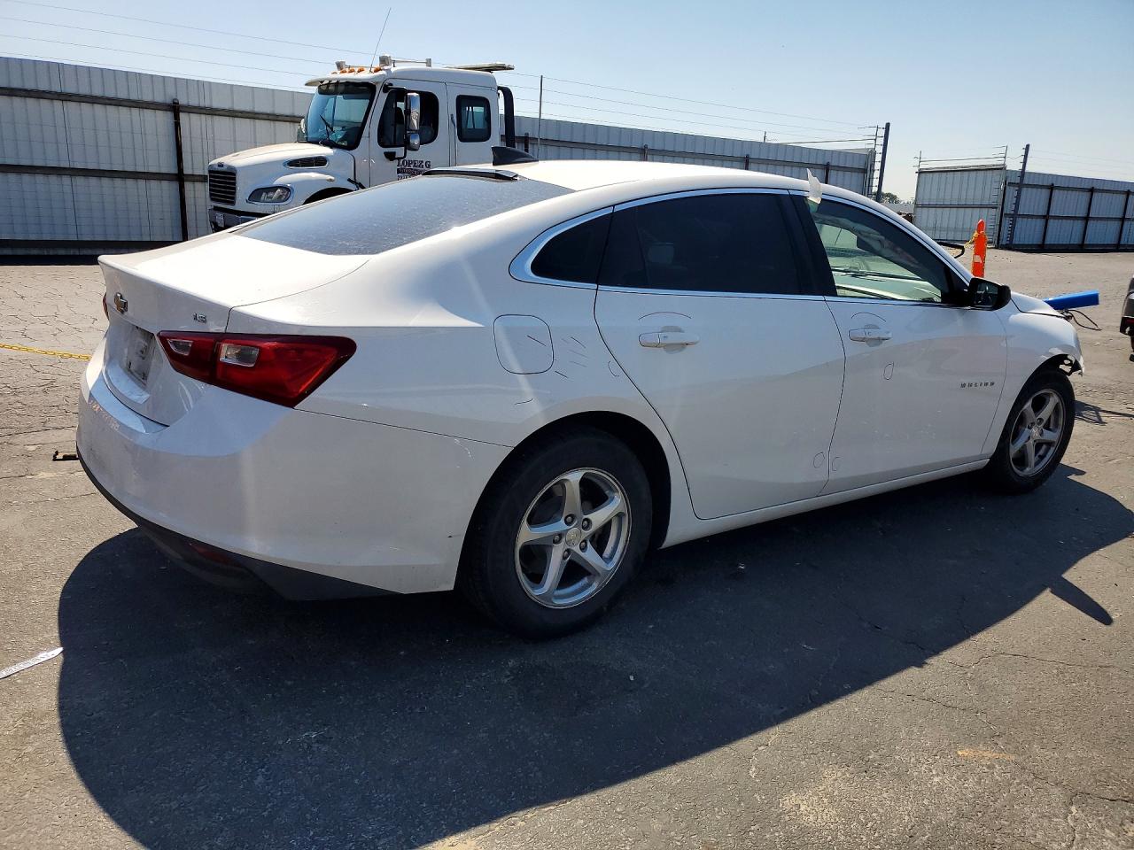 2016 CHEVROLET MALIBU LS photo 3