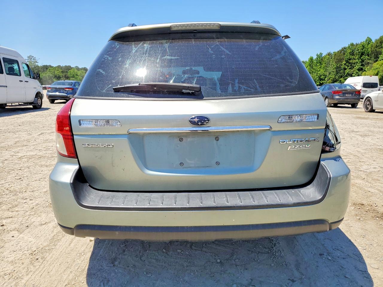 2009 SUBARU OUTBACK photo 11