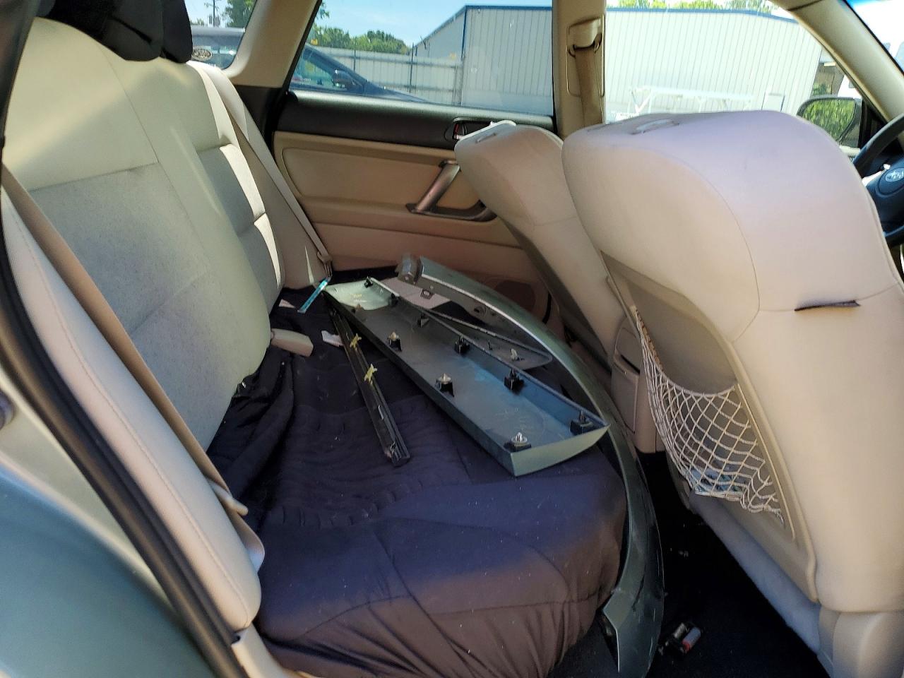 2009 SUBARU OUTBACK photo 21