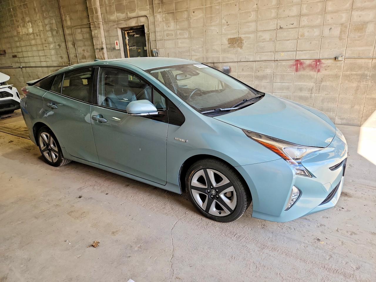 2016 TOYOTA PRIUS FOUR TOURING photo 7