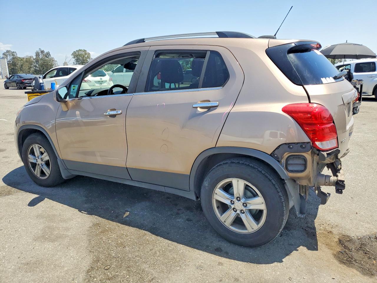 2018 CHEVROLET TRAX 1LT photo 3