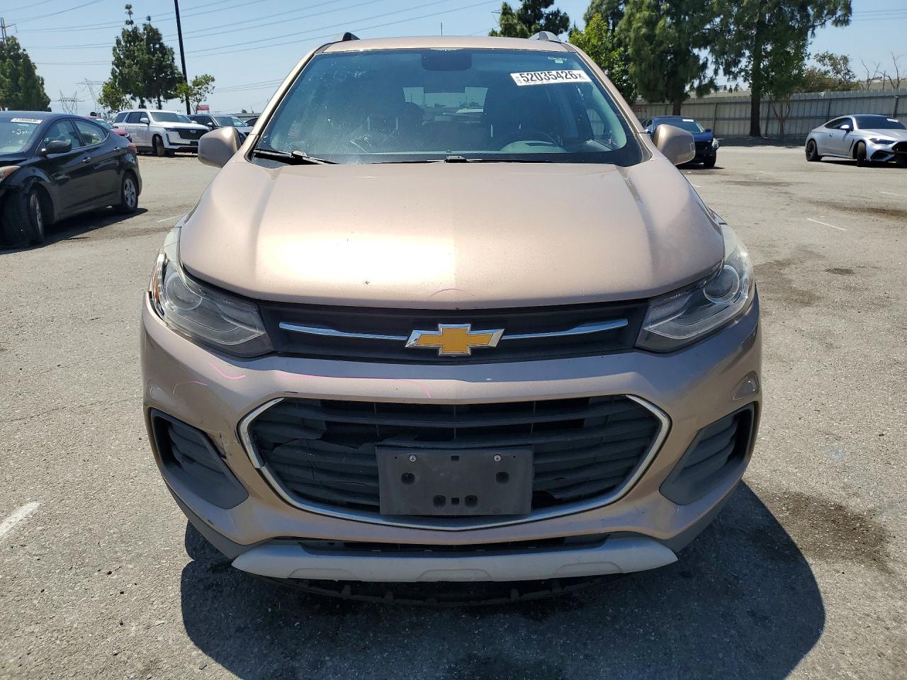 2018 CHEVROLET TRAX 1LT photo 9