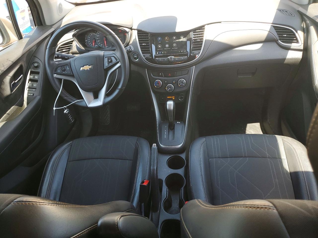 2018 CHEVROLET TRAX 1LT photo 15