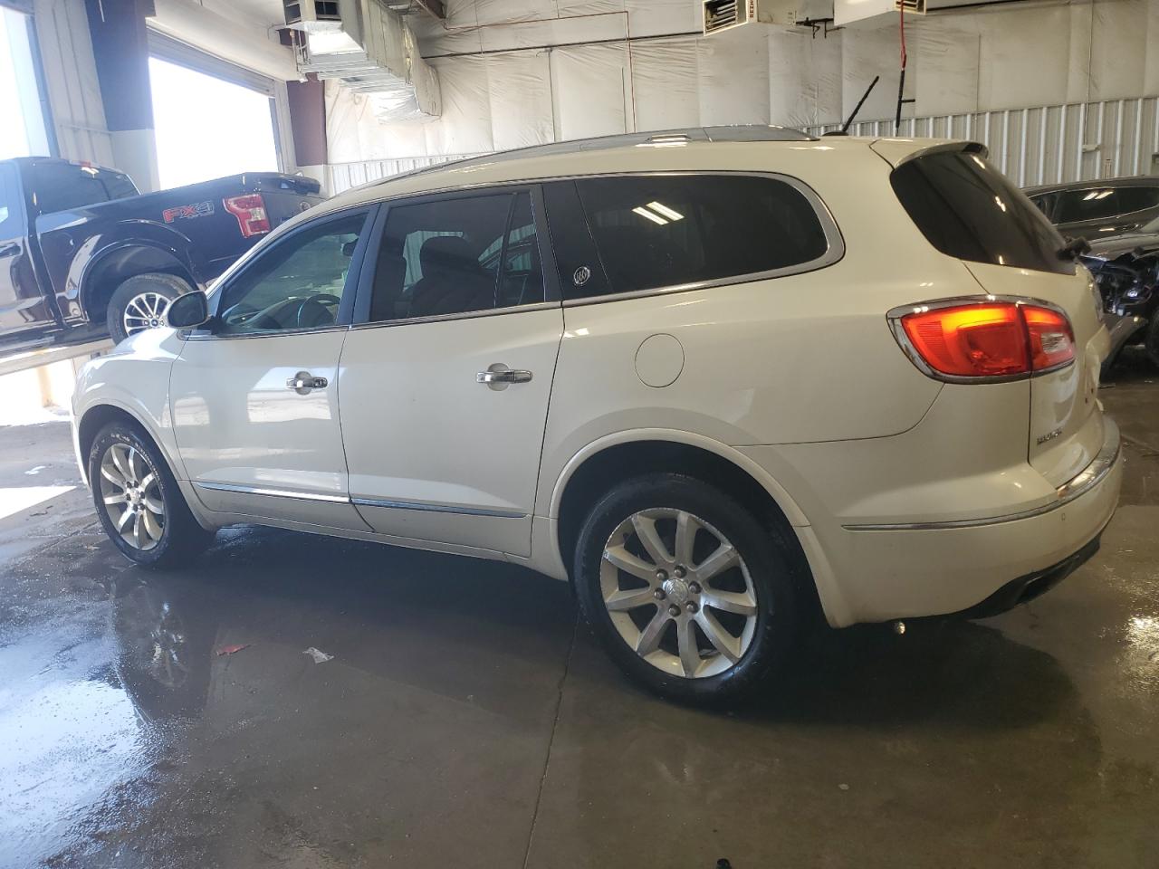 2015 BUICK ENCLAVE photo 3