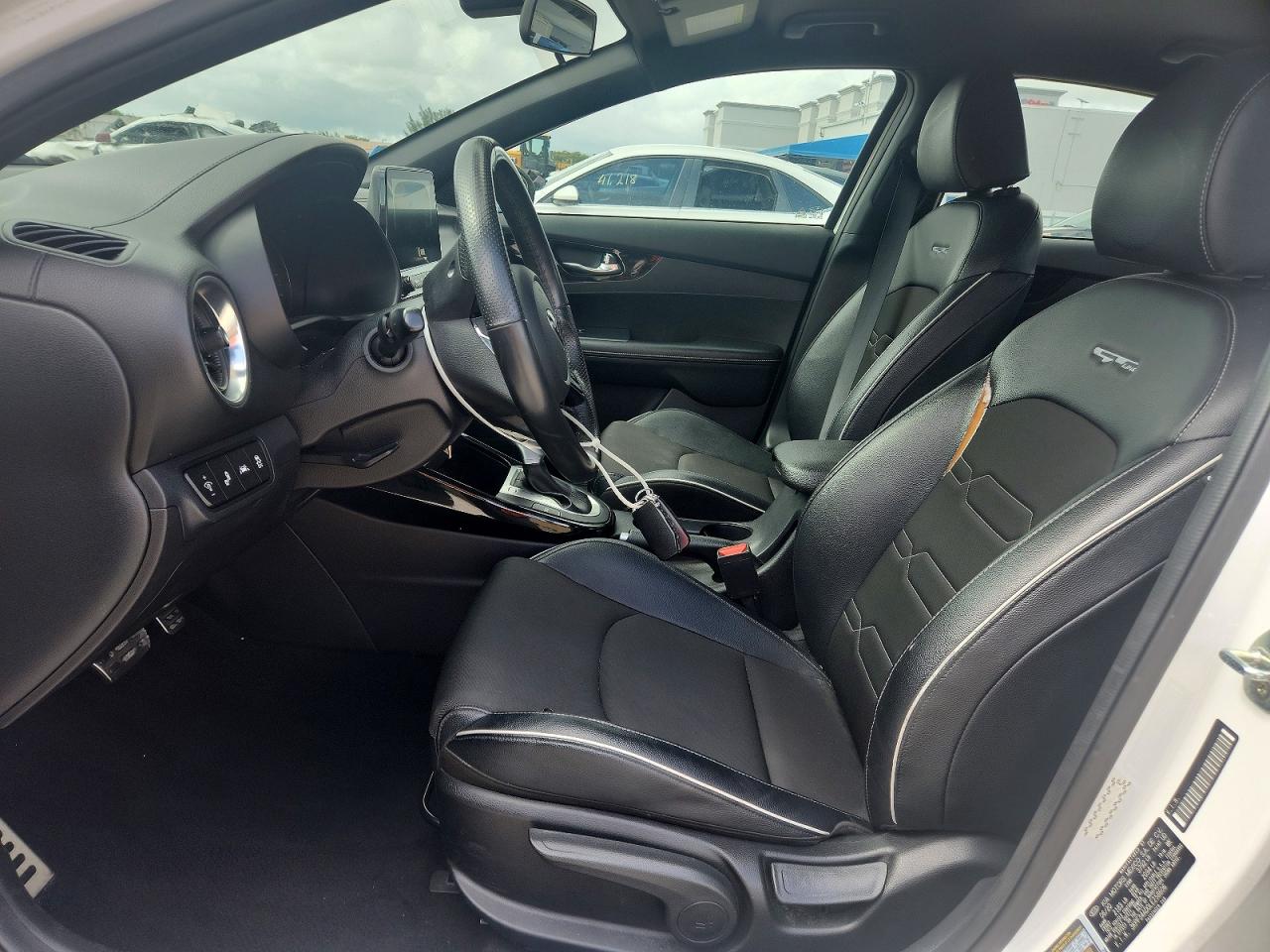2020 KIA FORTE GT LINE photo 13