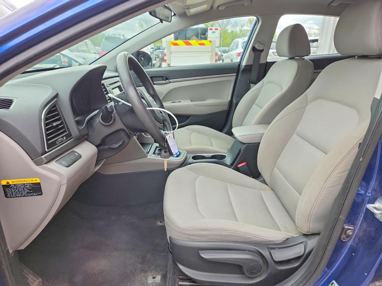 2017 HYUNDAI ELANTRA SE photo 7