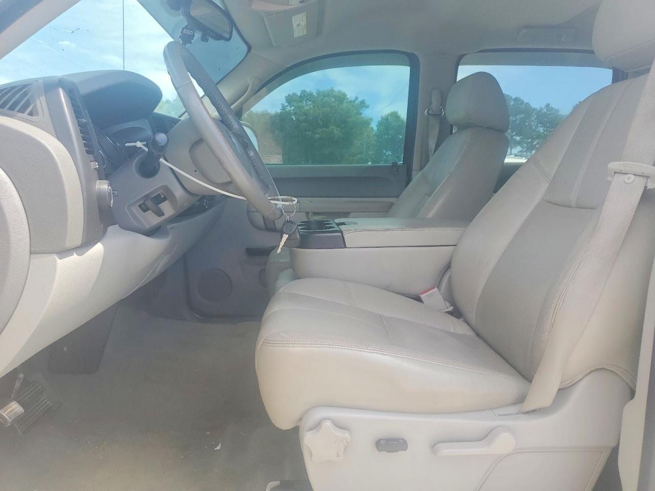 2010 GMC SIERRA C1500 SLE photo 13