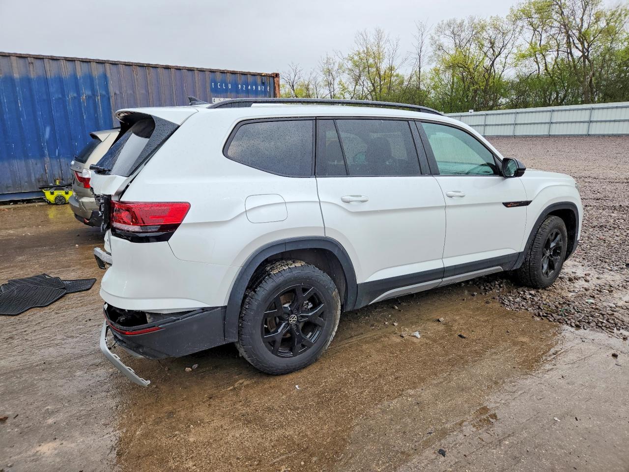 2024 VOLKSWAGEN ATLAS PEAK EDITION SEL photo 7
