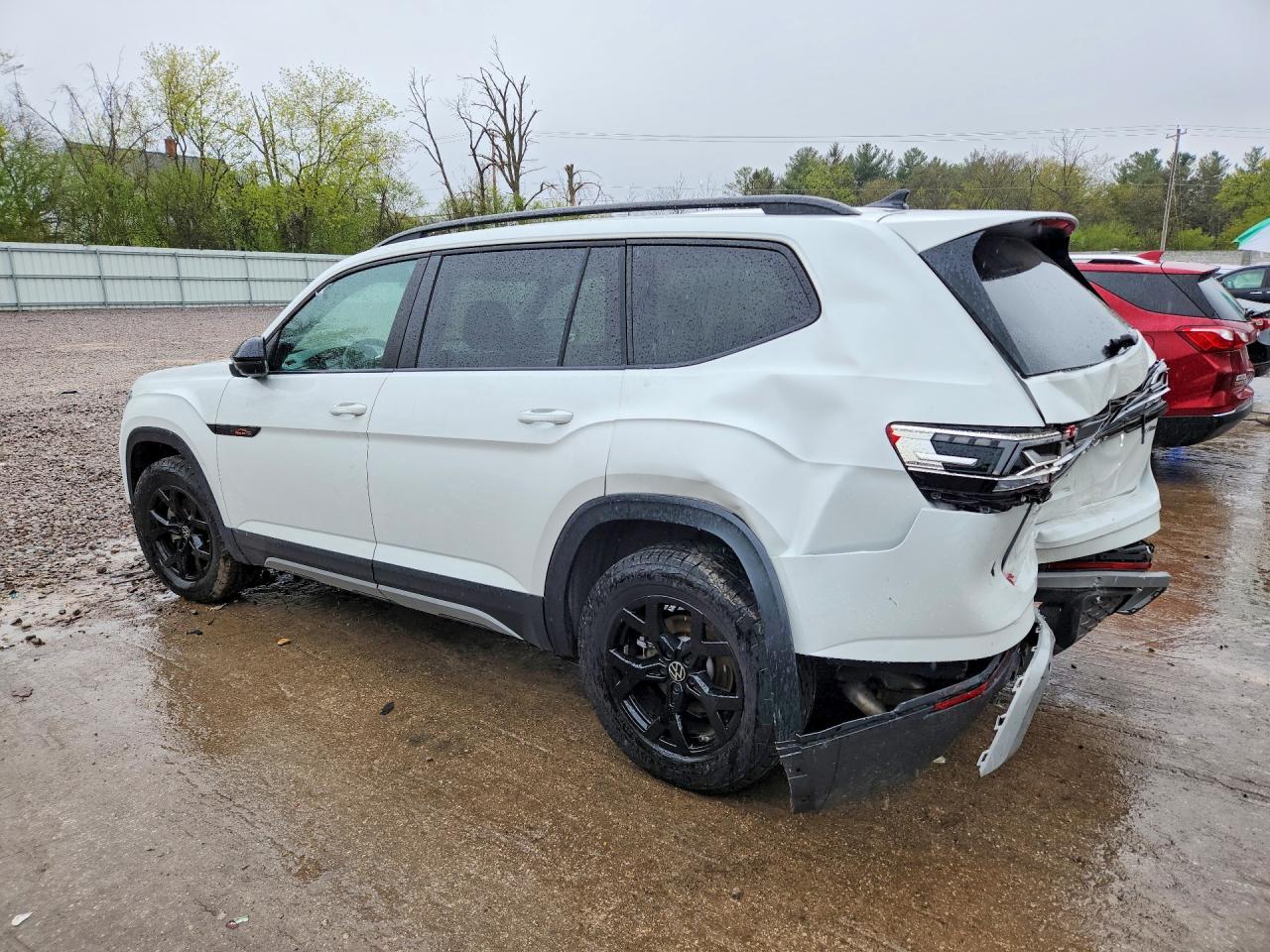 2024 VOLKSWAGEN ATLAS PEAK EDITION SEL photo 4
