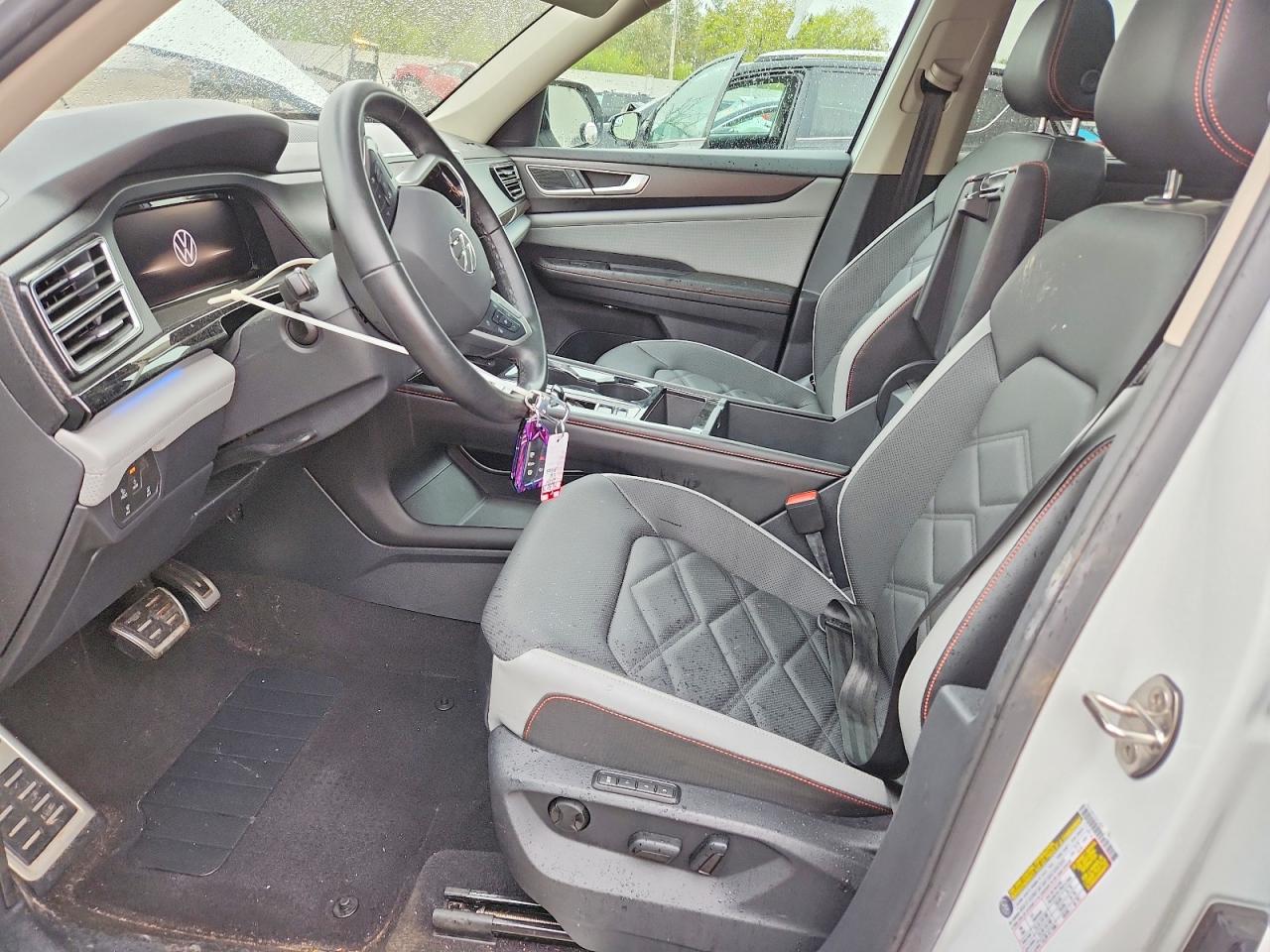 2024 VOLKSWAGEN ATLAS PEAK EDITION SEL photo 19