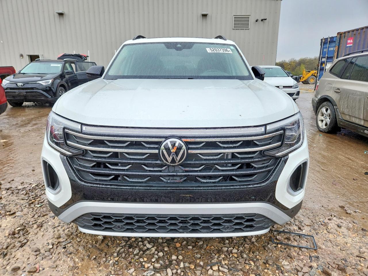 2024 VOLKSWAGEN ATLAS PEAK EDITION SEL photo 13
