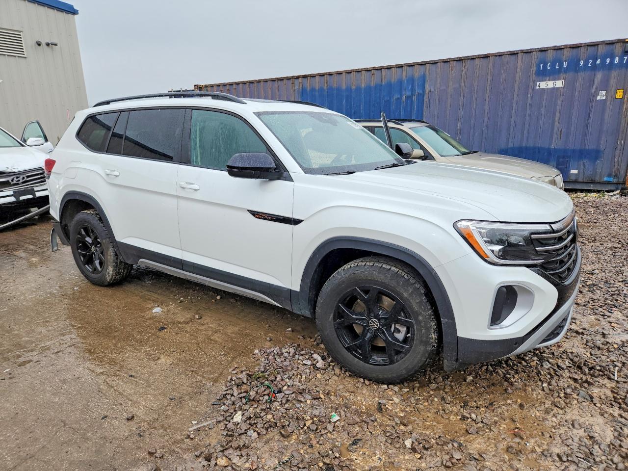 2024 VOLKSWAGEN ATLAS PEAK EDITION SEL photo 10