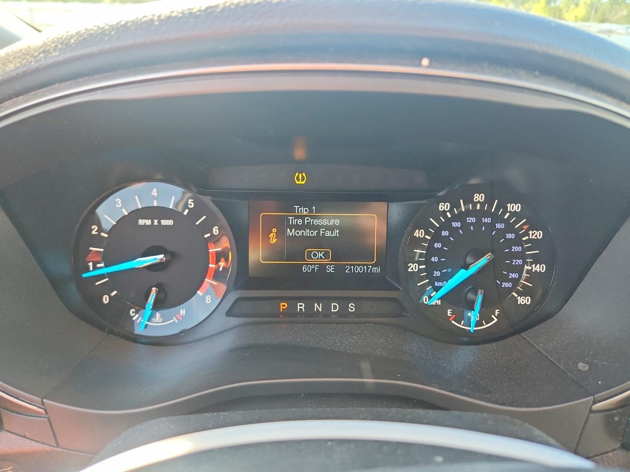 2017 FORD FUSION SE photo 17
