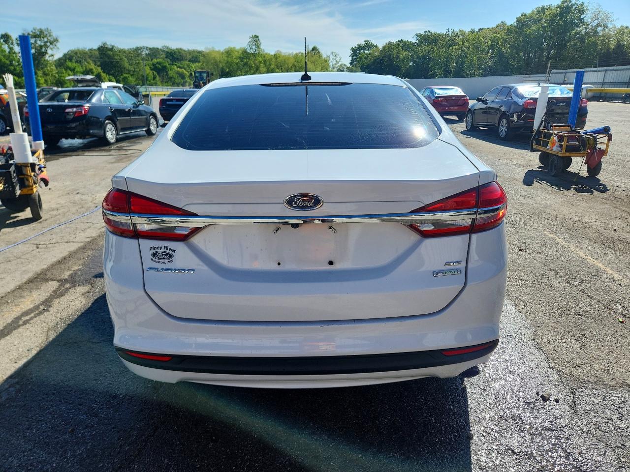 2017 FORD FUSION SE photo 11