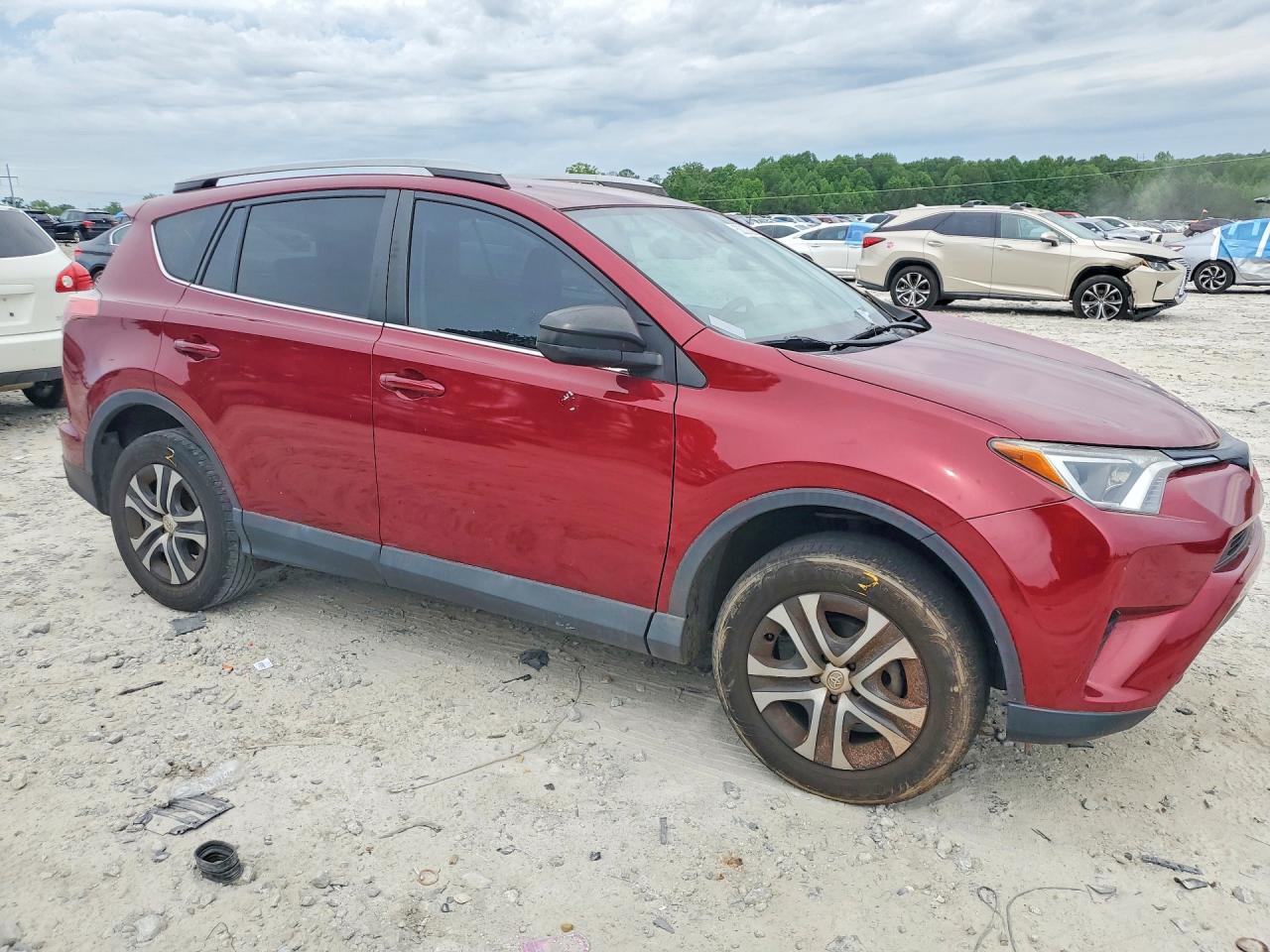 2018 TOYOTA RAV4 LE photo 4