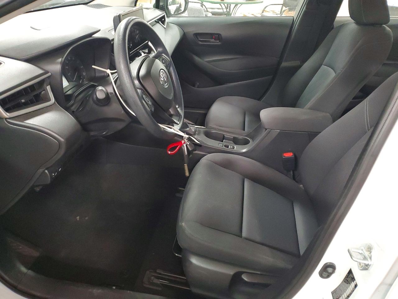 2024 TOYOTA COROLLA LE photo 13