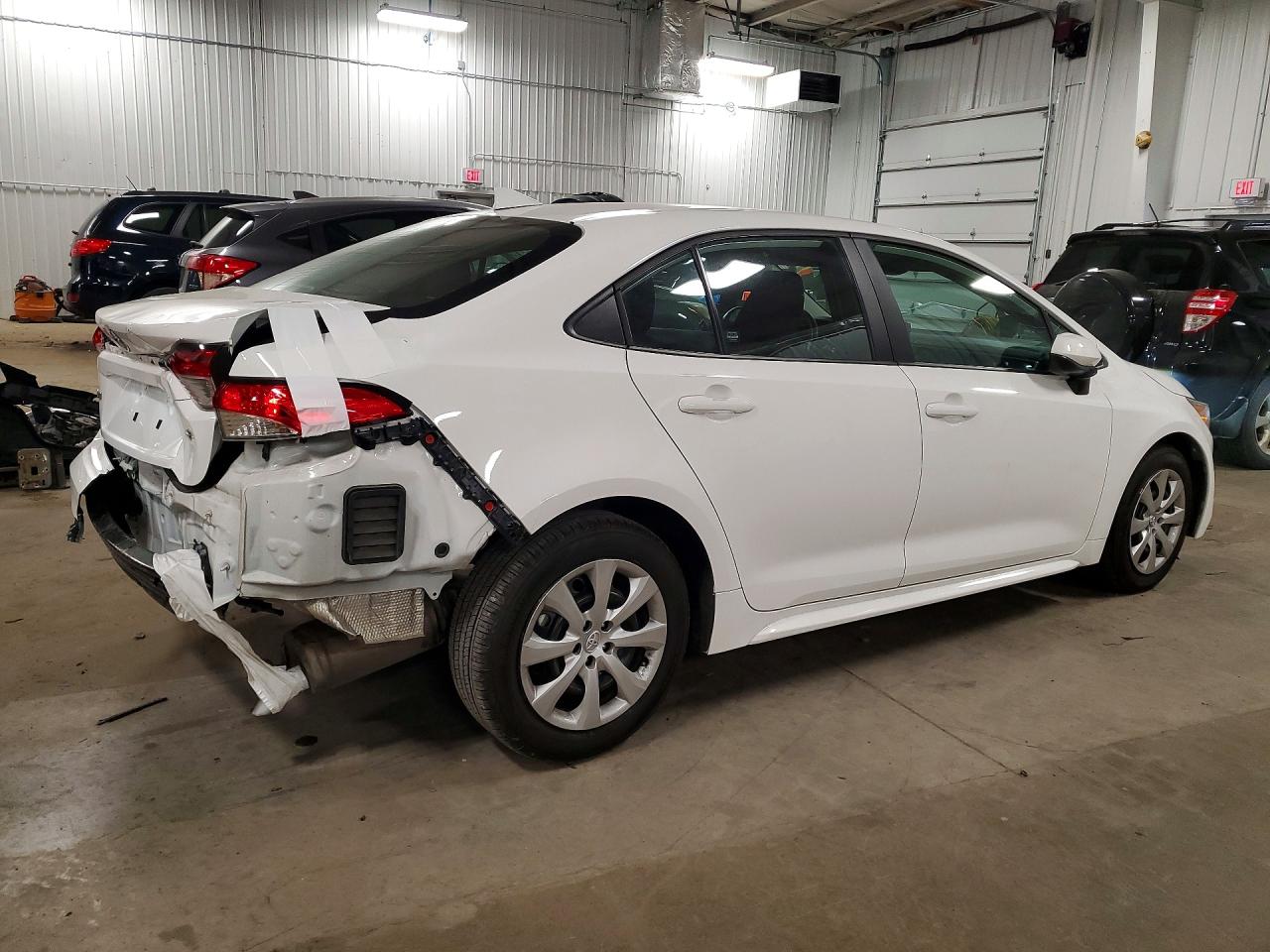 2024 TOYOTA COROLLA LE photo 5