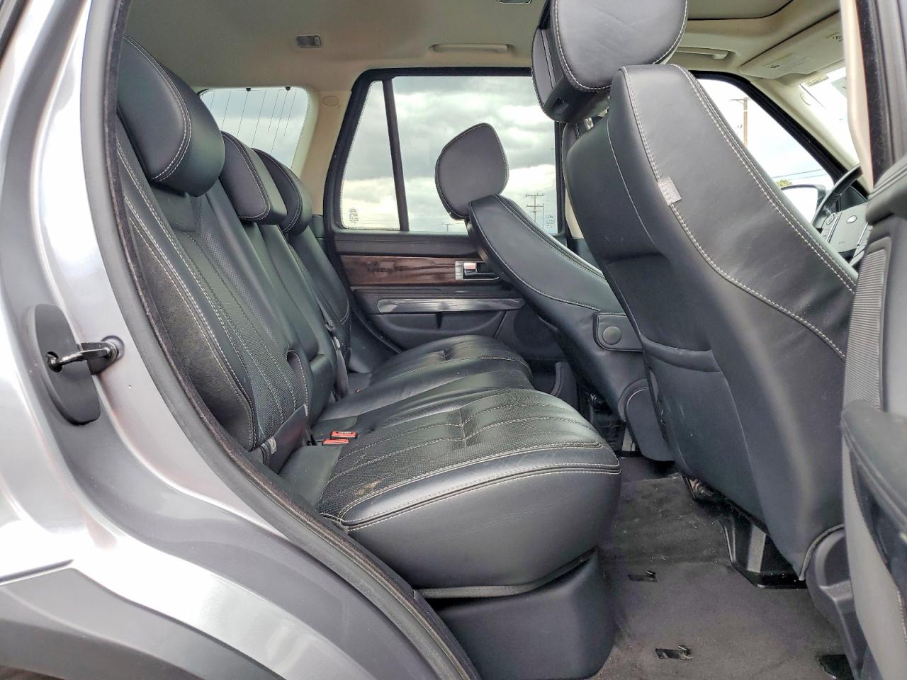 2013 LAND ROVER RANGE ROVER SPORT HSE LUXURY photo 31