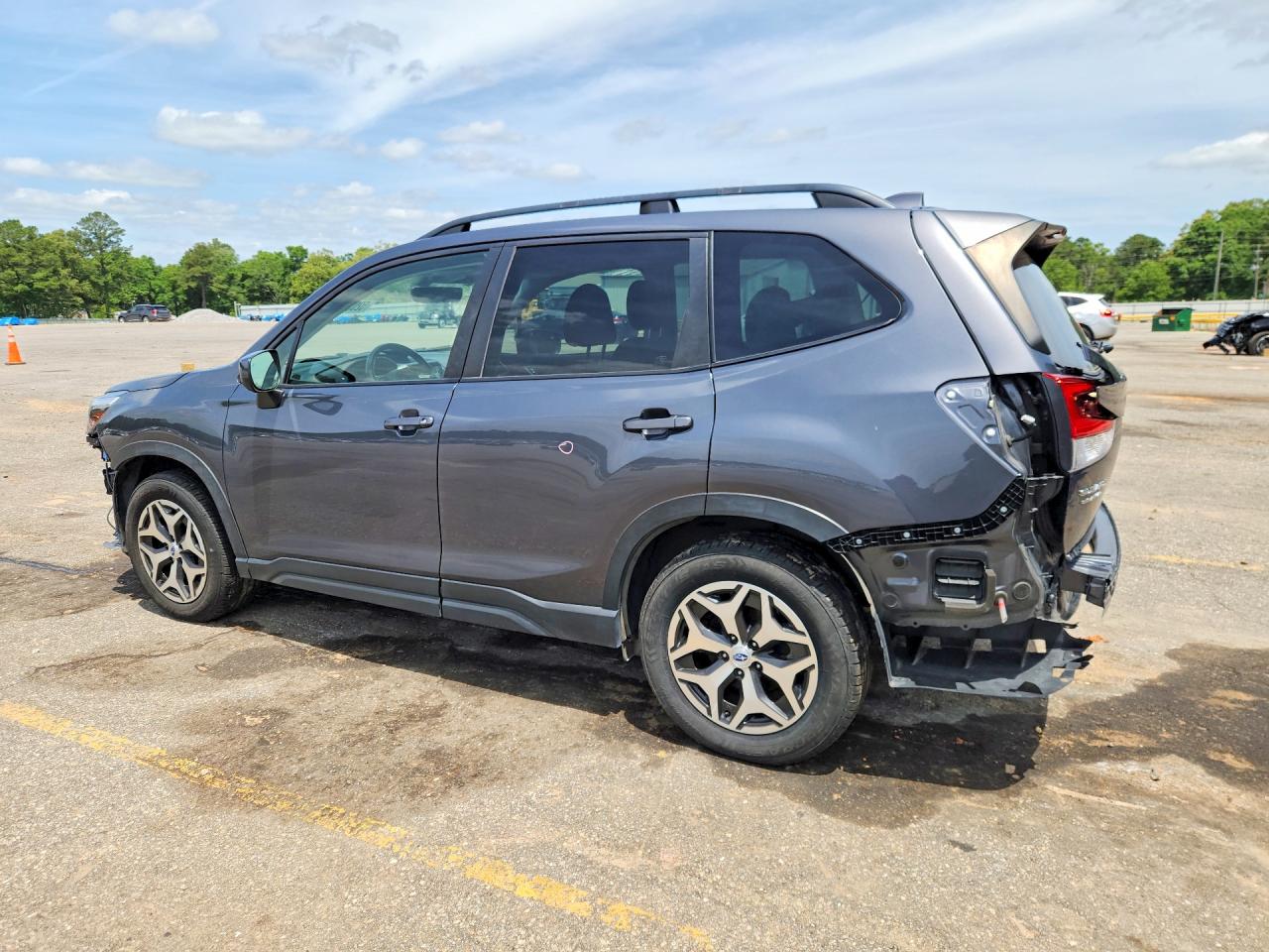 2021 SUBARU FORESTER PREMIUM photo 4