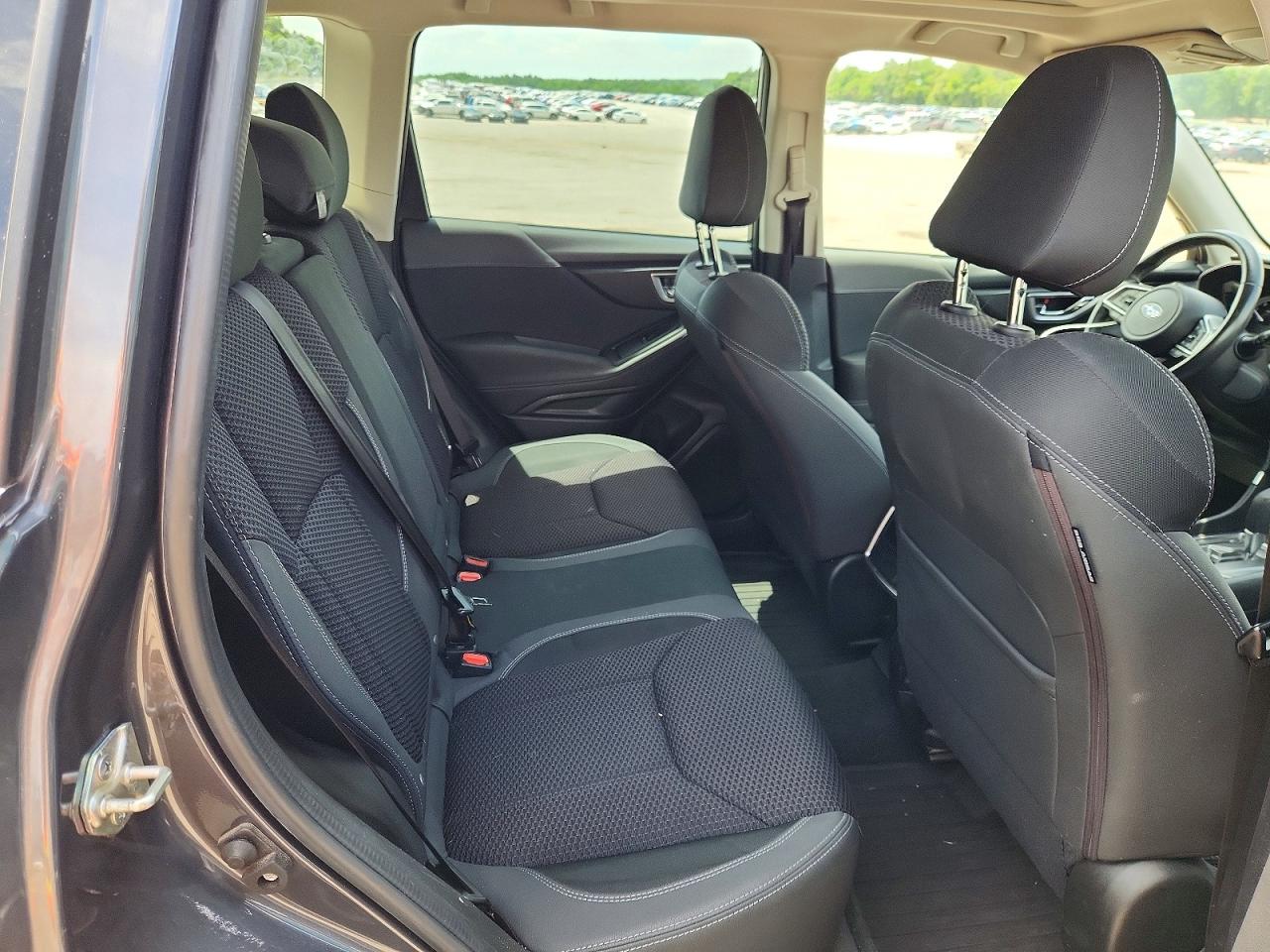 2021 SUBARU FORESTER PREMIUM photo 31