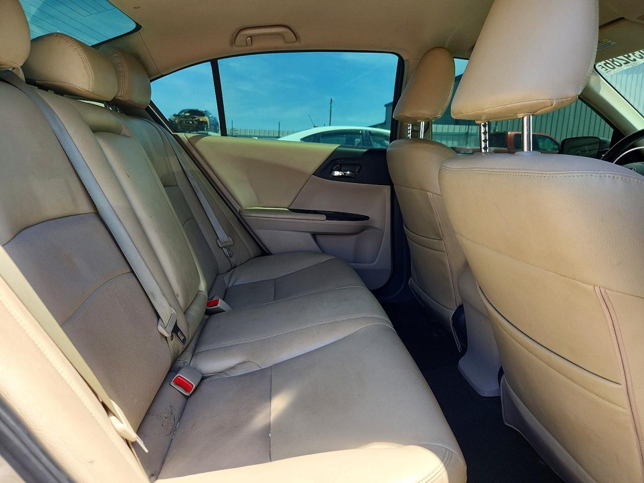 2014 HONDA ACCORD LX photo 19
