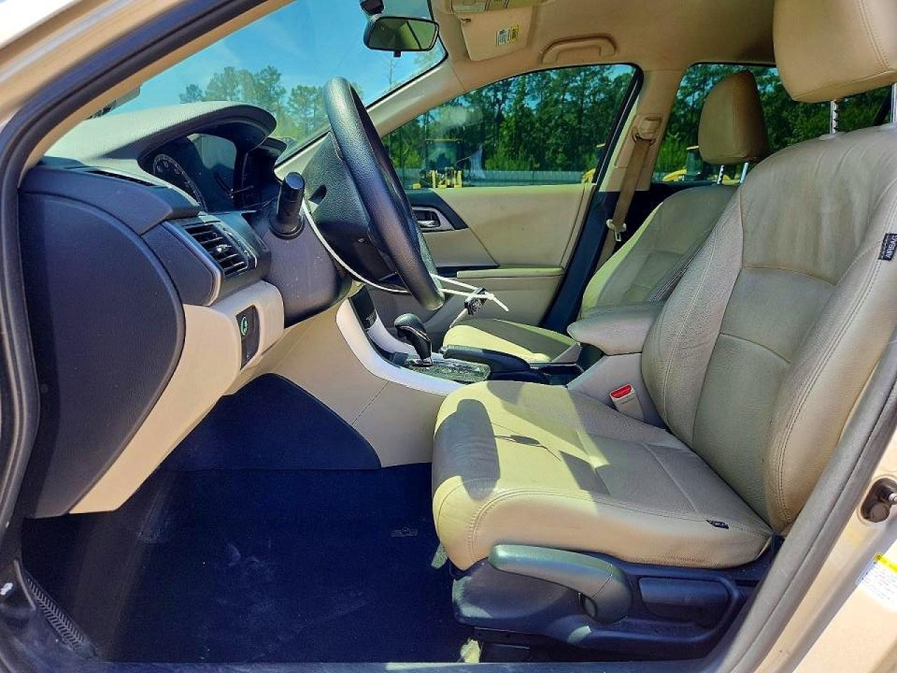 2014 HONDA ACCORD LX photo 13