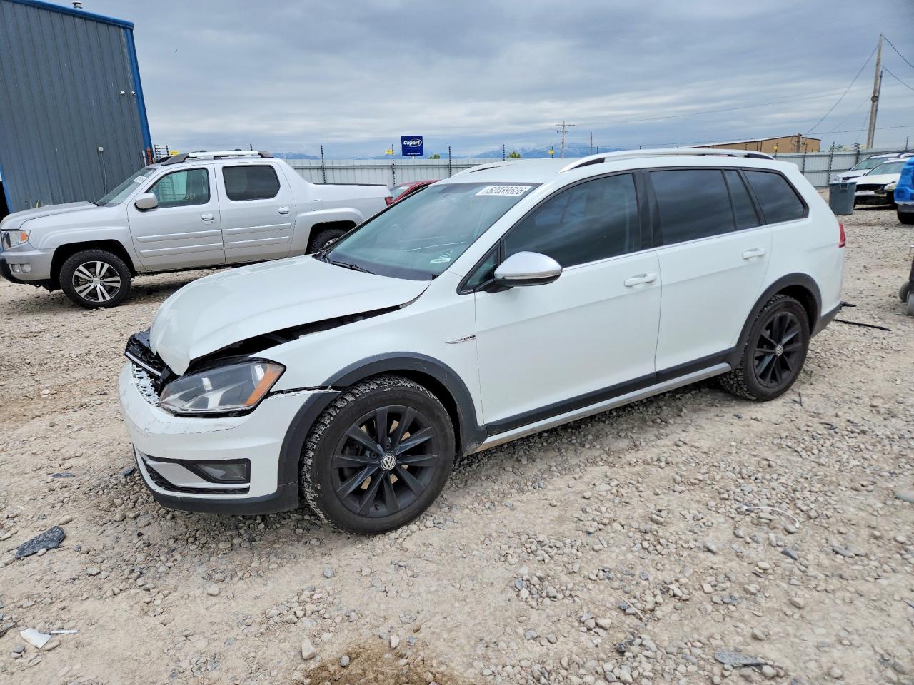 2017 VOLKSWAGEN GOLF ALLTRACK