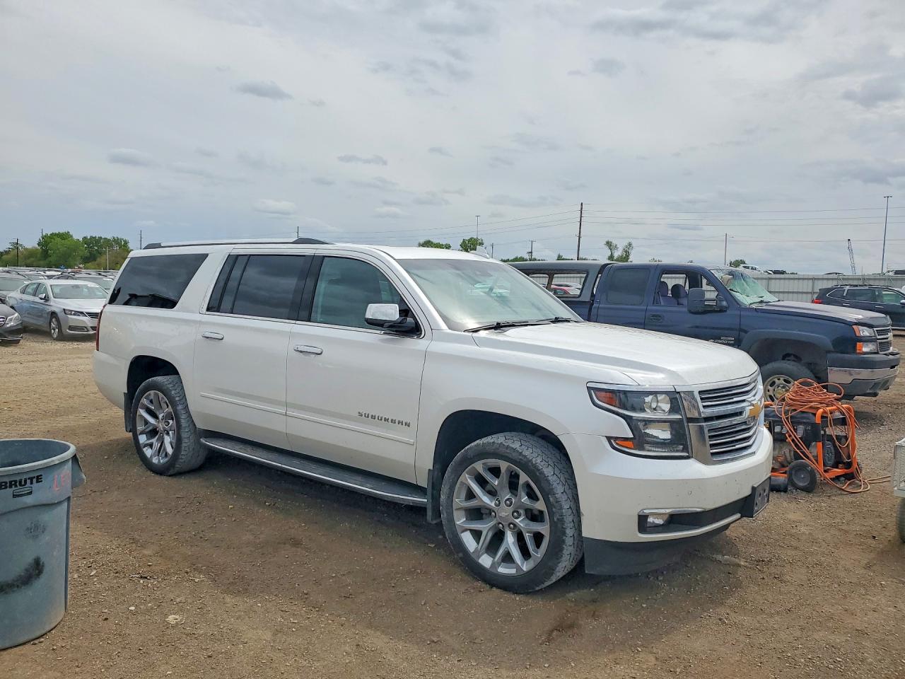 2018 CHEVROLET SUBURBAN K1500 PREMIER photo 10