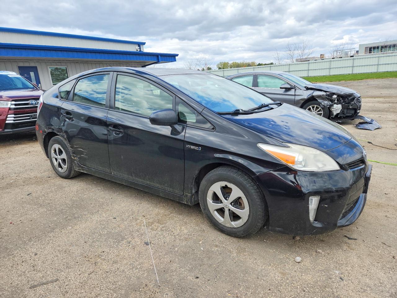 2013 TOYOTA PRIUS TWO photo 7