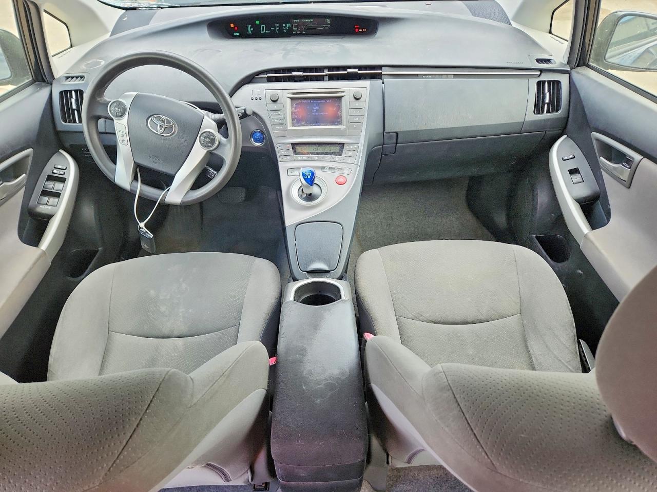 2013 TOYOTA PRIUS TWO photo 15