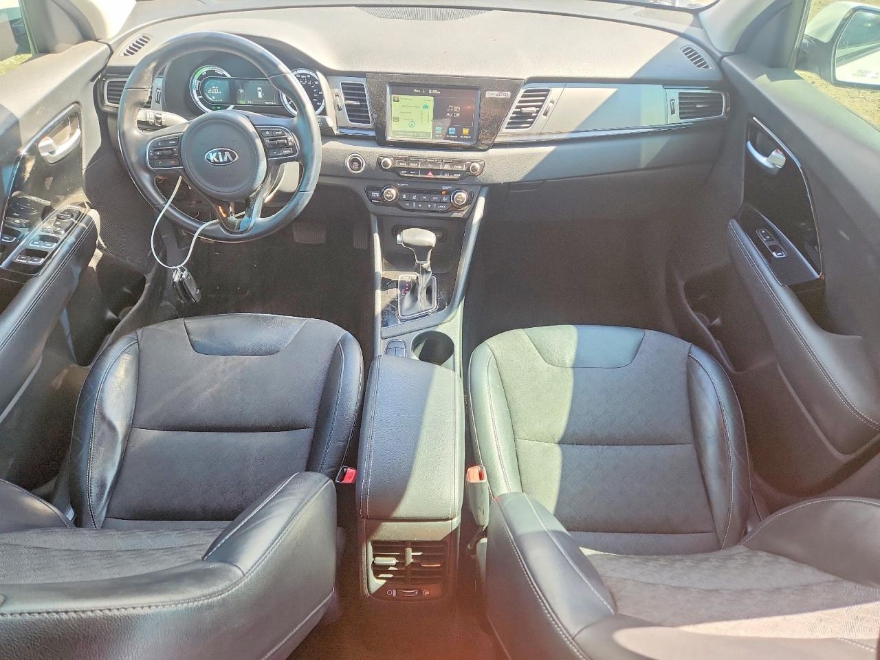2017 KIA NIRO EX photo 22