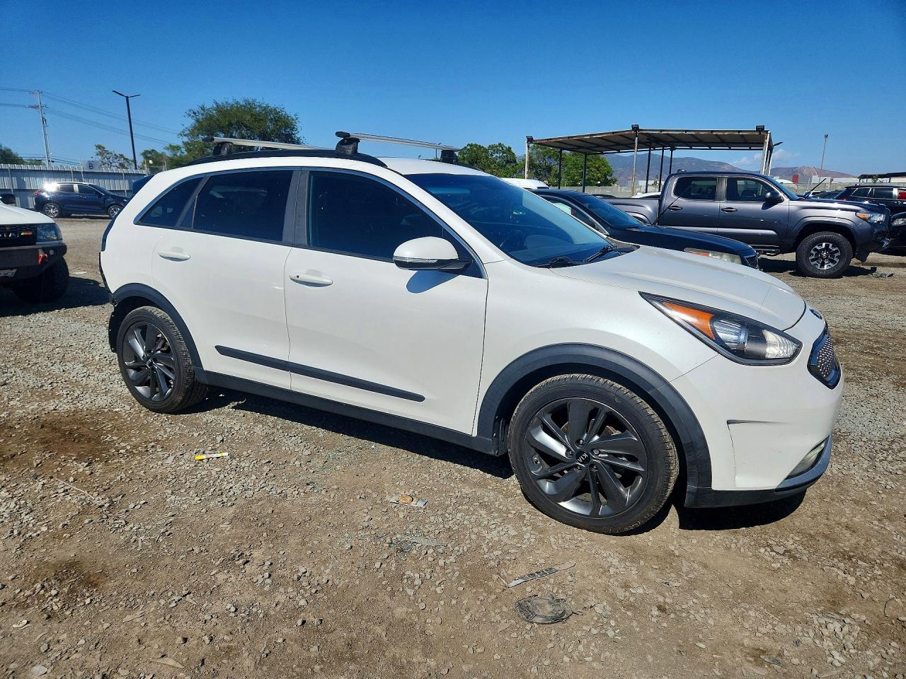 2017 KIA NIRO EX photo 10