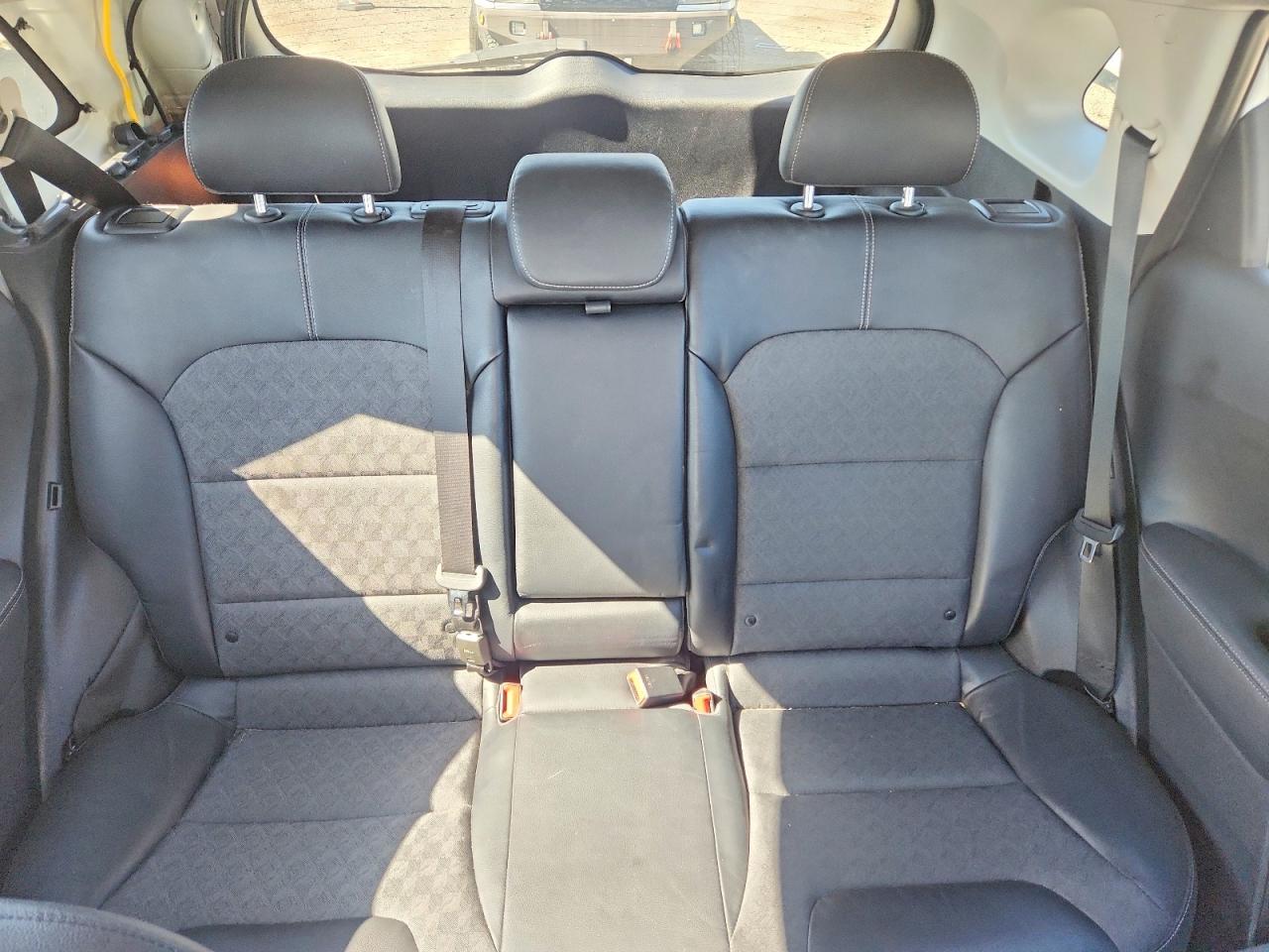 2017 KIA NIRO EX photo 28