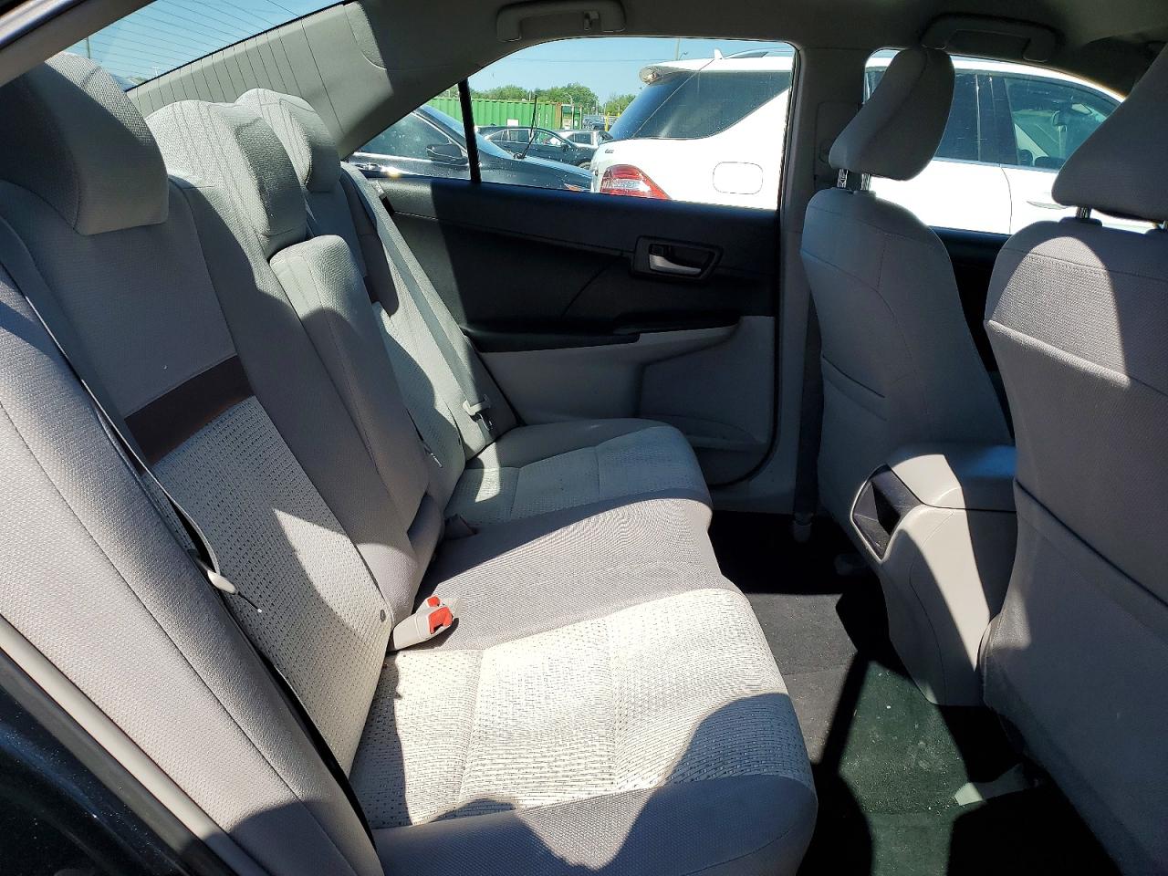2012 TOYOTA CAMRY LE photo 19