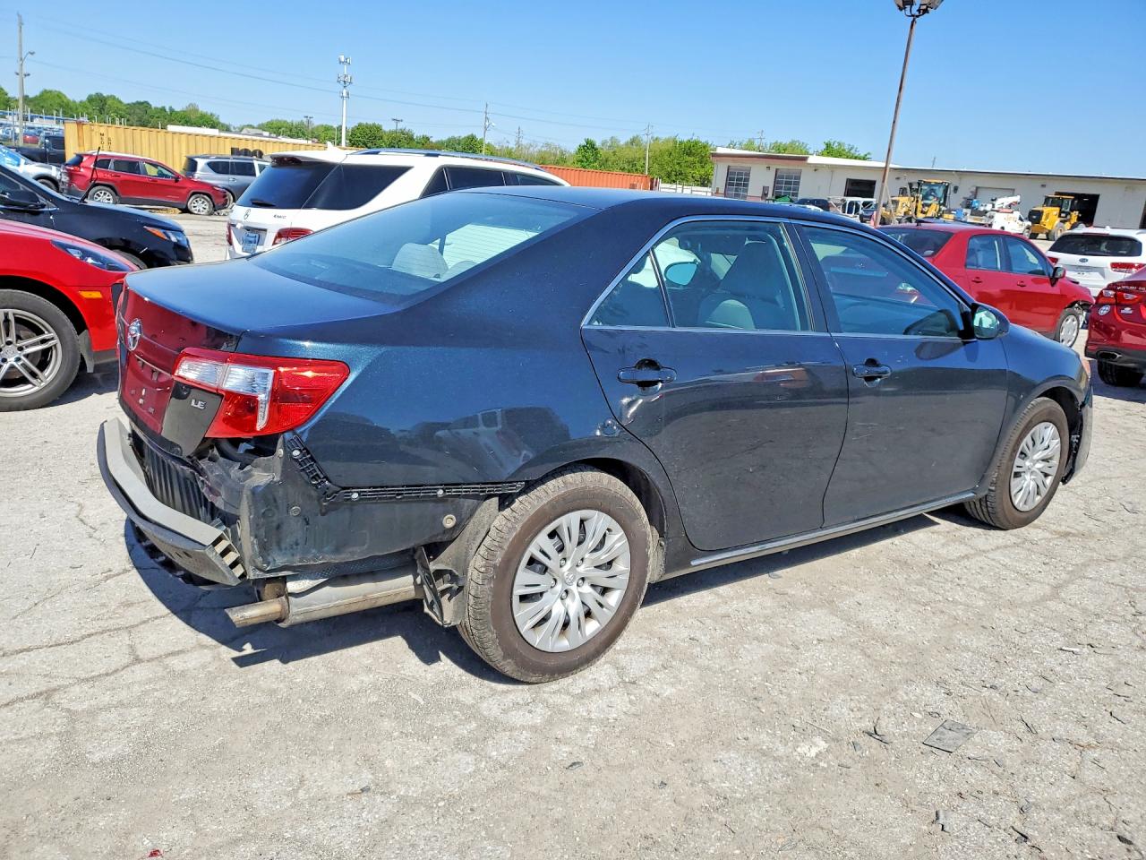 2012 TOYOTA CAMRY LE photo 5