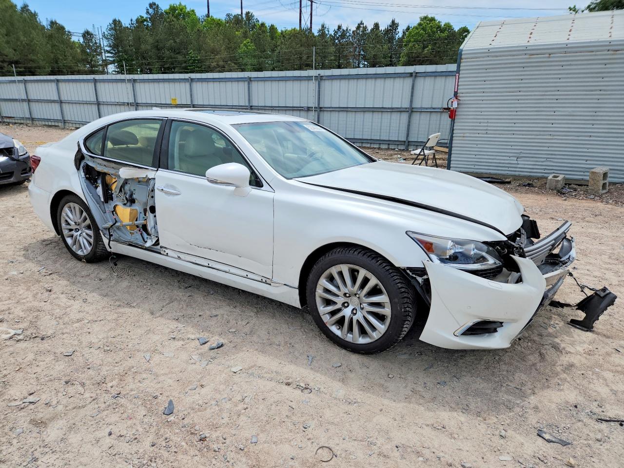 2014 LEXUS LS 460 photo 10