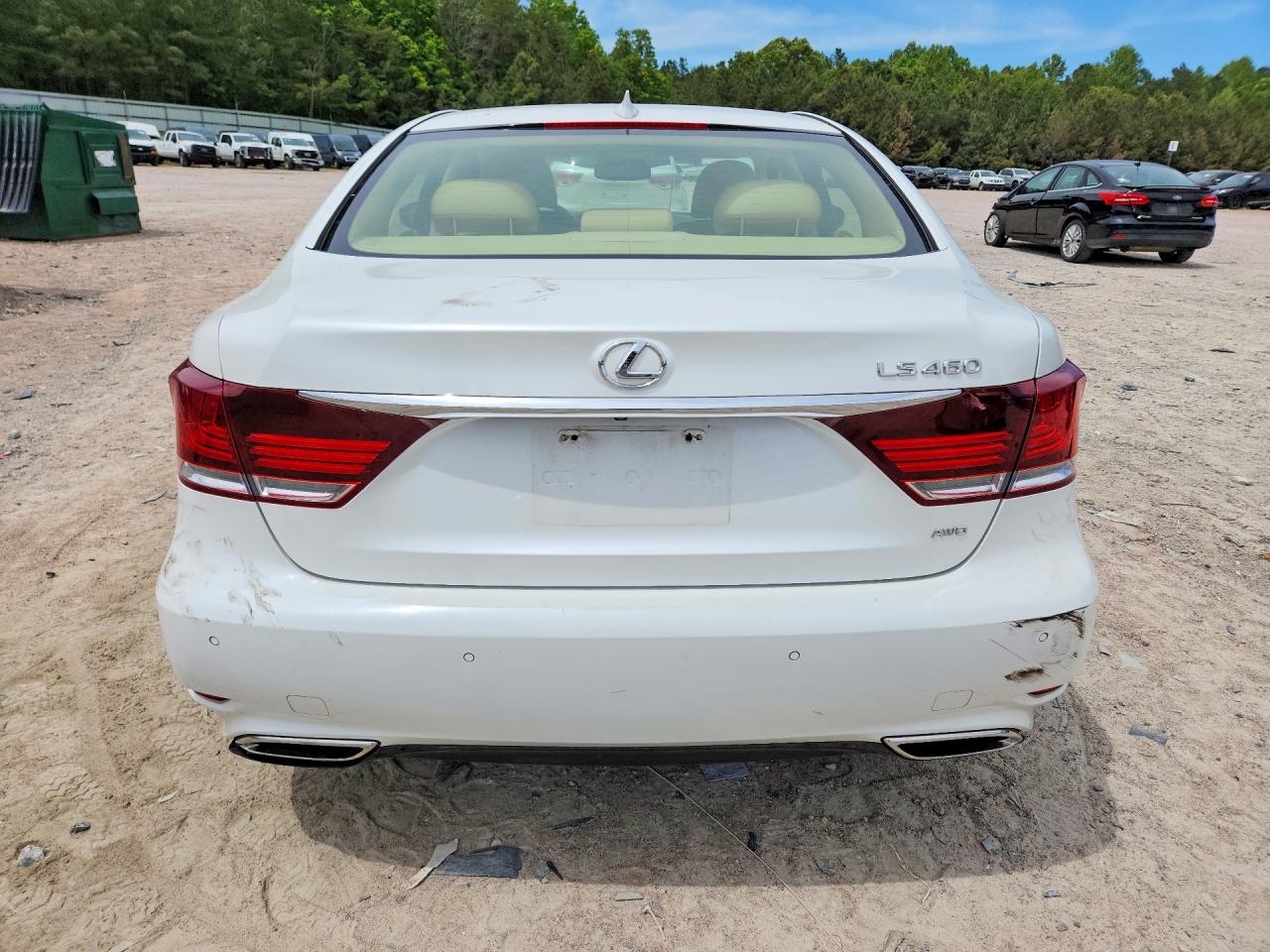 2014 LEXUS LS 460 photo 16