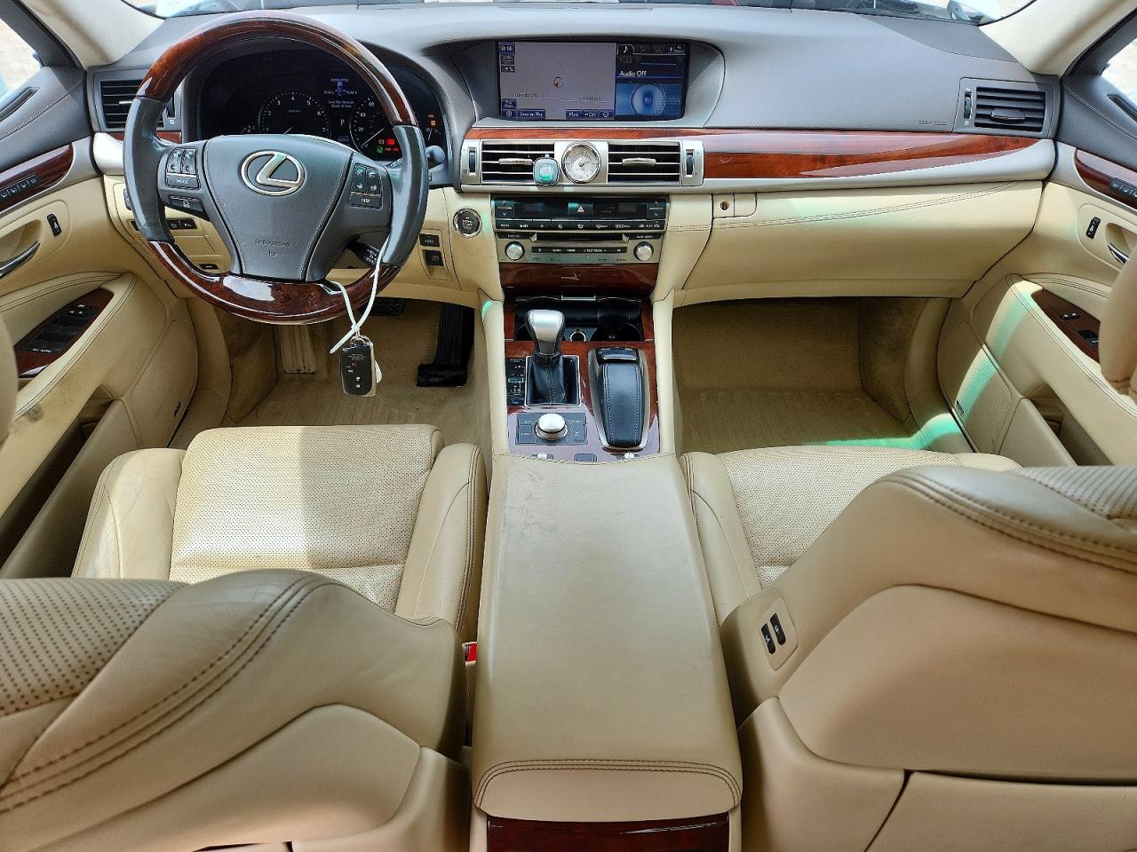2014 LEXUS LS 460 photo 22