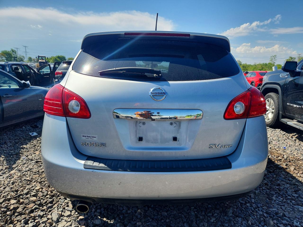 2011 NISSAN ROGUE S photo 16