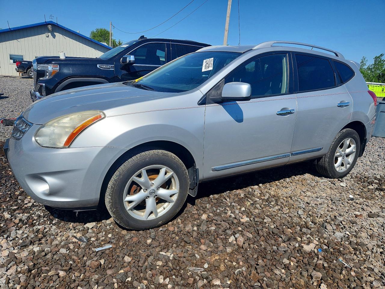 2011 NISSAN ROGUE