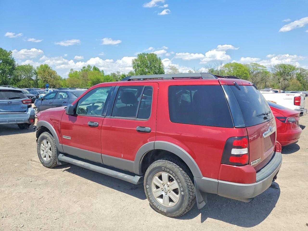 2006 FORD EXPLORER XLT photo 4
