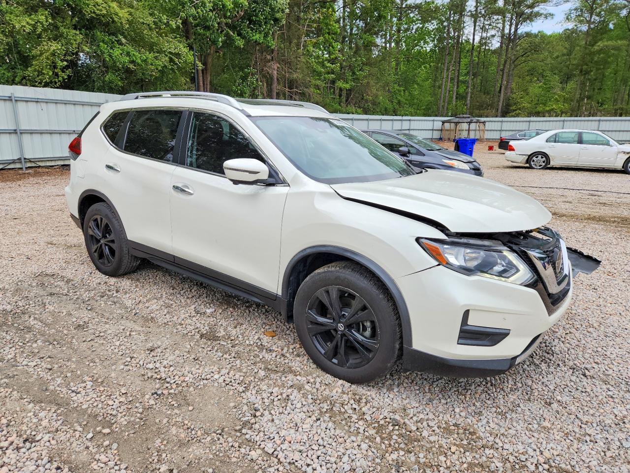 2019 NISSAN ROGUE SV photo 10