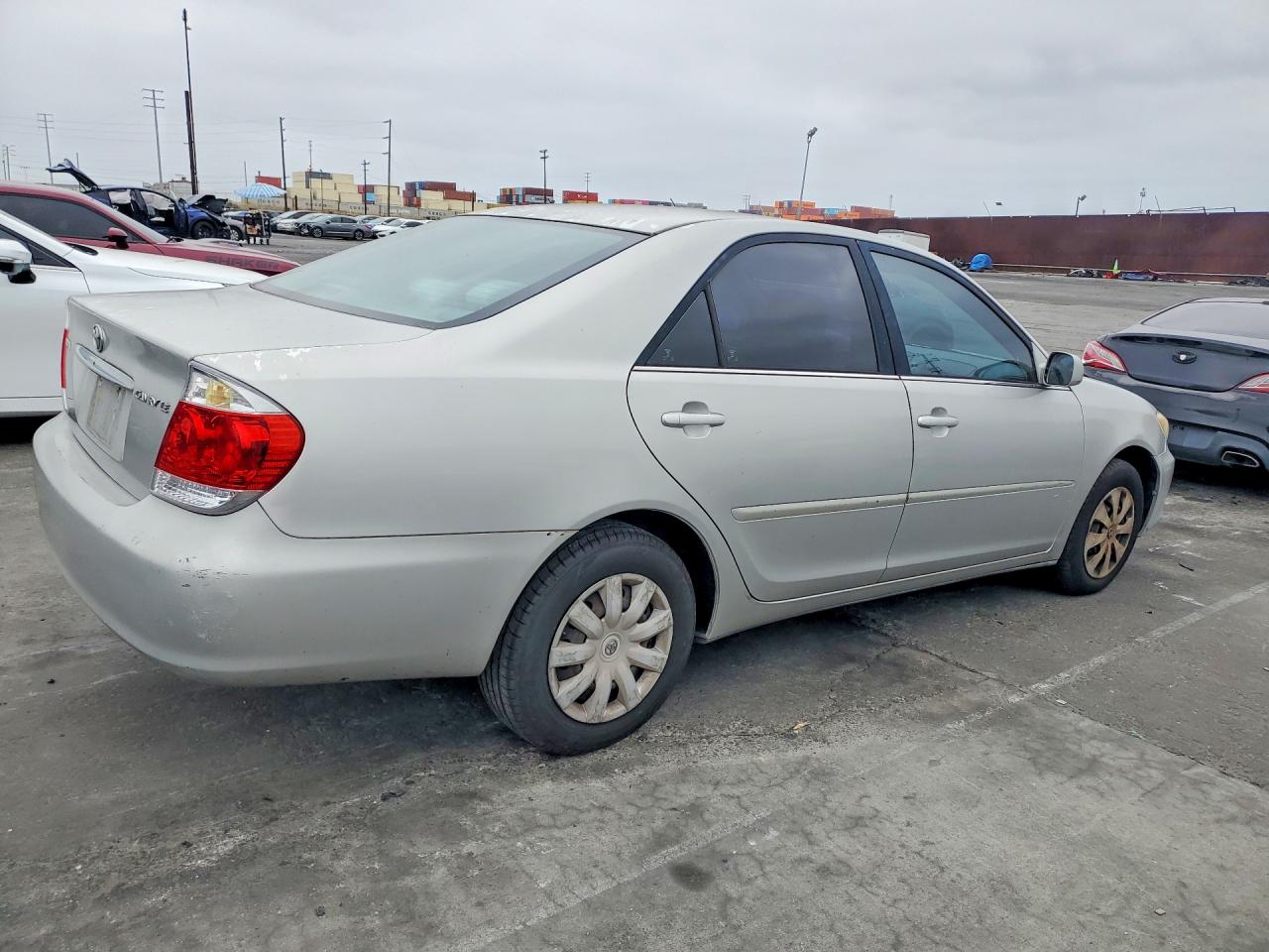 2006 TOYOTA CAMRY LE photo 7