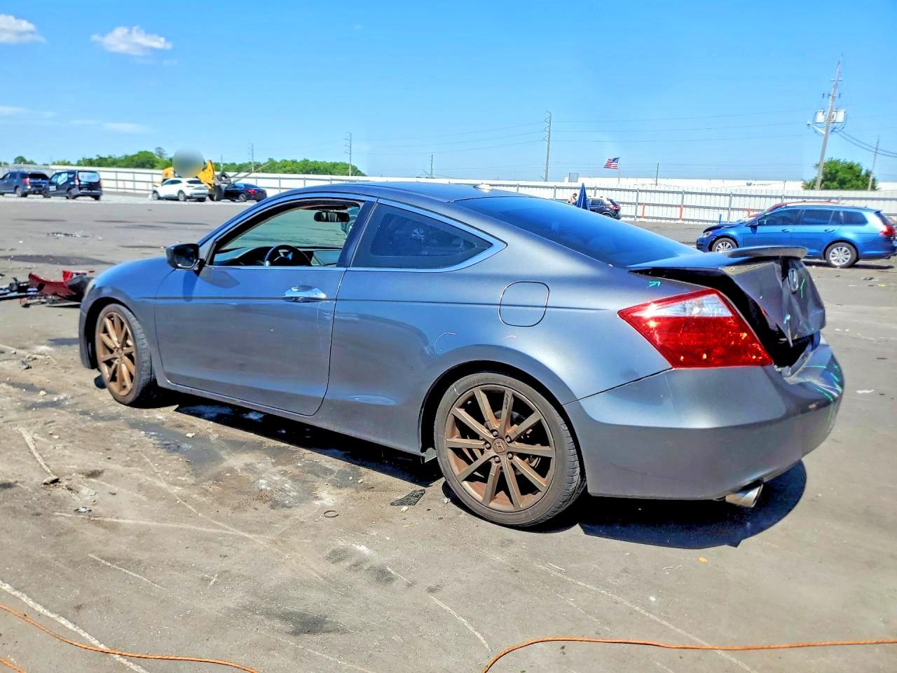 2010 HONDA ACCORD EXL photo 4