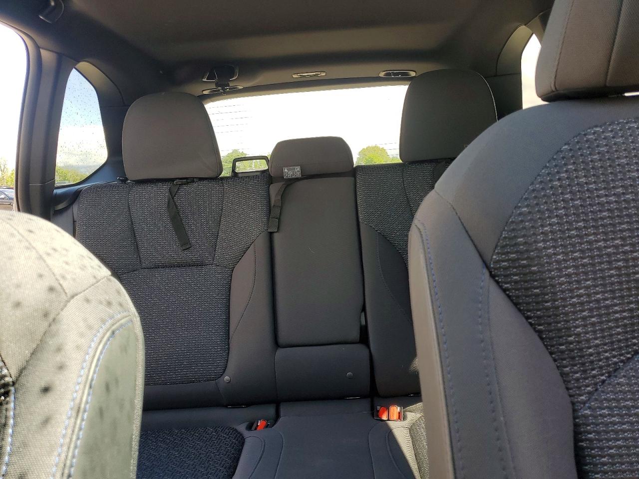 2025 SUBARU FORESTER photo 19