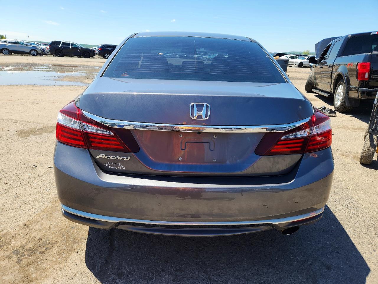 2016 HONDA ACCORD LX photo 6