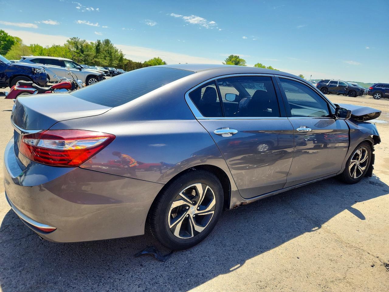 2016 HONDA ACCORD LX photo 3