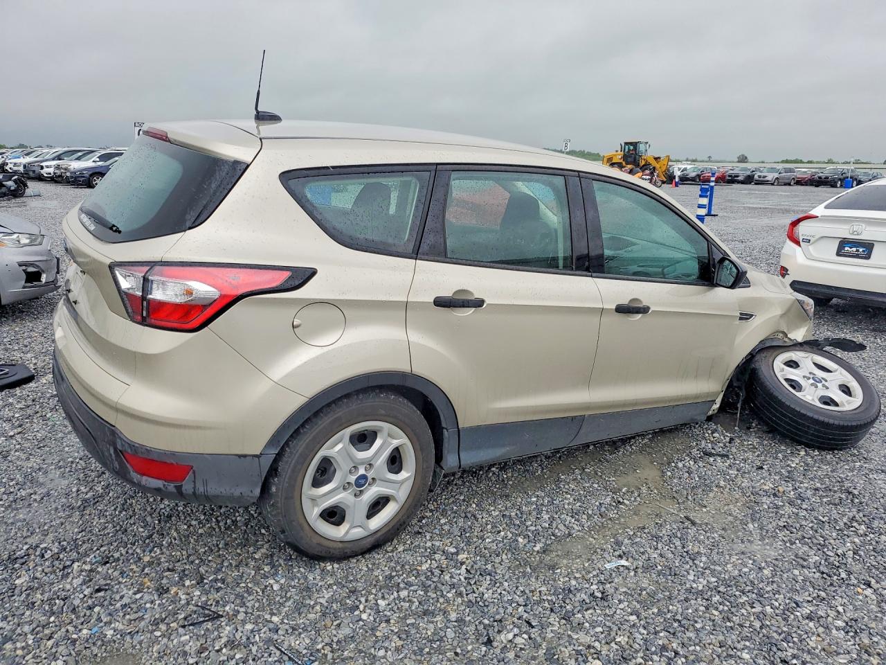 2018 FORD ESCAPE S photo 3