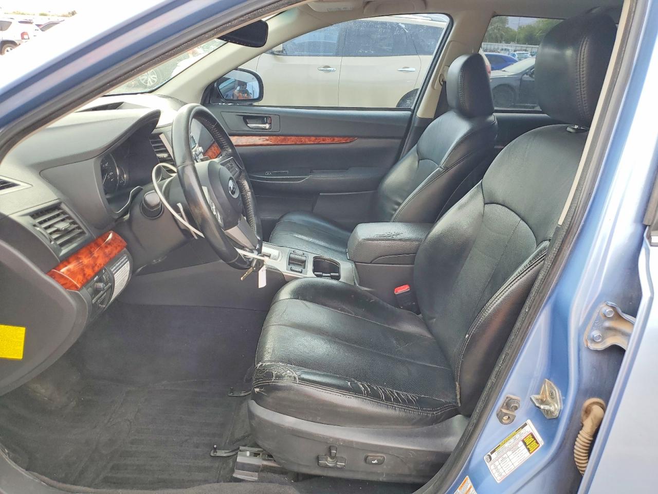 2011 SUBARU OUTBACK 2.5I LIMITED photo 13