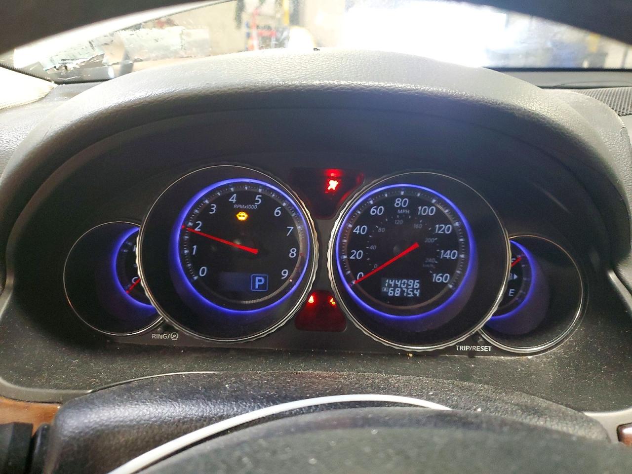 2009 INFINITI M35 X photo 17